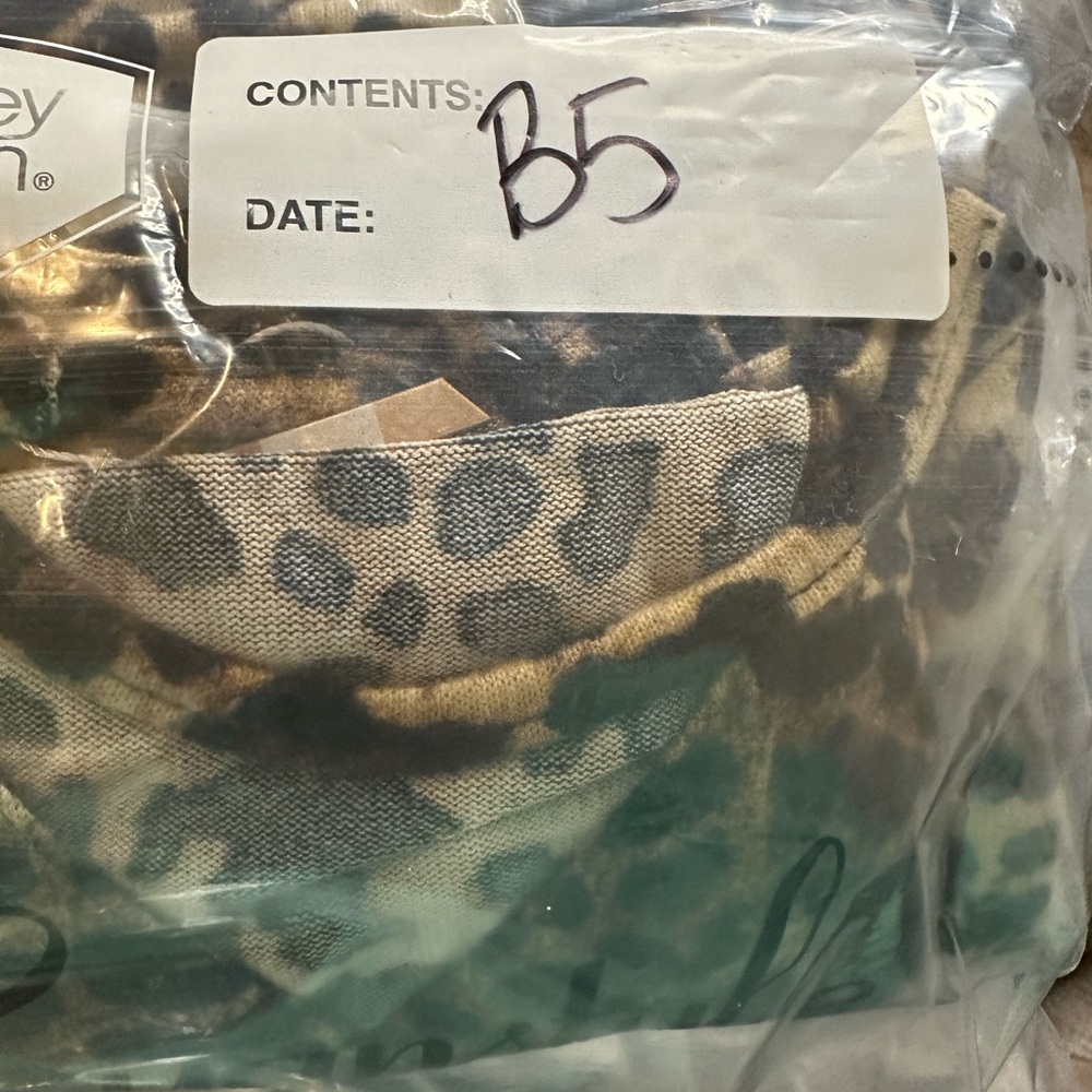 Leopard Print Pullover Sweater - Picture 9 of 9